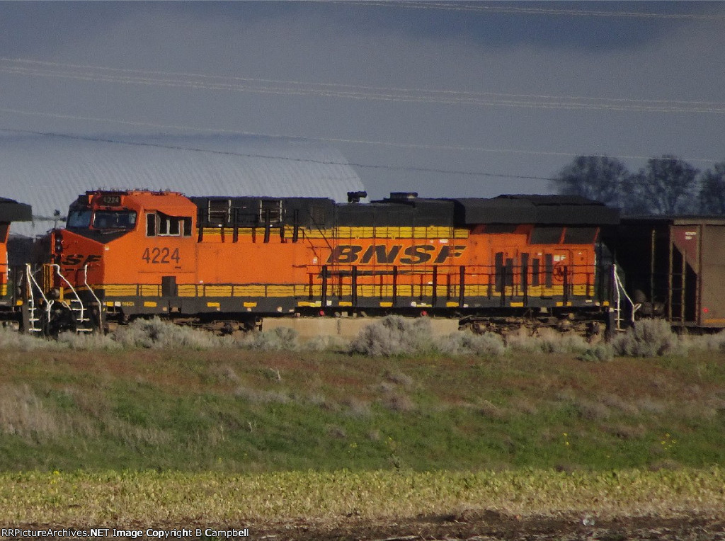 BNSF 4224
